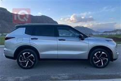 ميتسوبيشي اوتلاندر